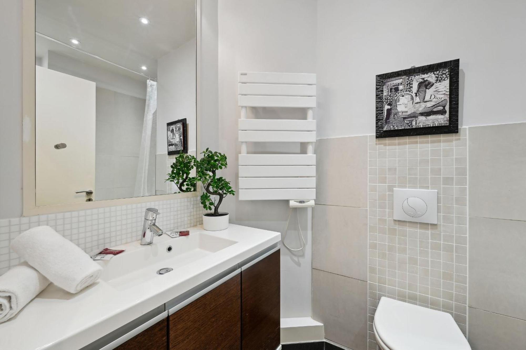 Champs-Elysees & Arc De Triomphe - Cityapartmentstay 파리 외부 사진