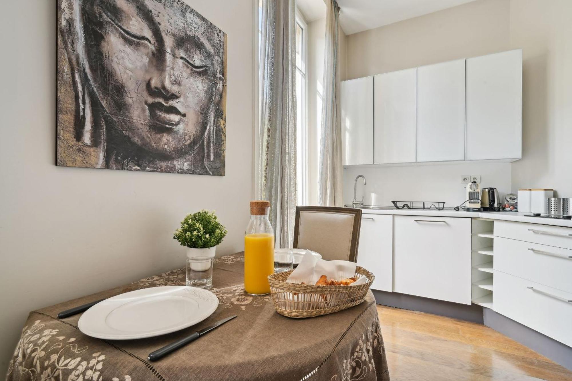 Champs-Elysees & Arc De Triomphe - Cityapartmentstay 파리 외부 사진